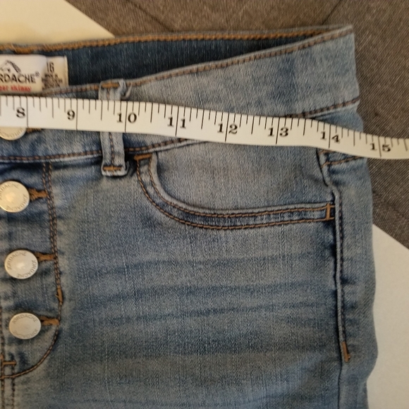 Jordache Jean's girls - Picture 4 of 6